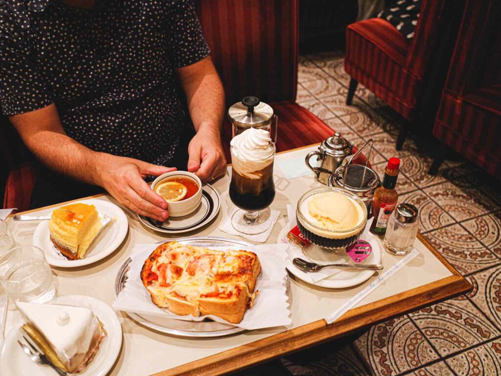 コーヒーとフードのバランスが、収益性を左右する