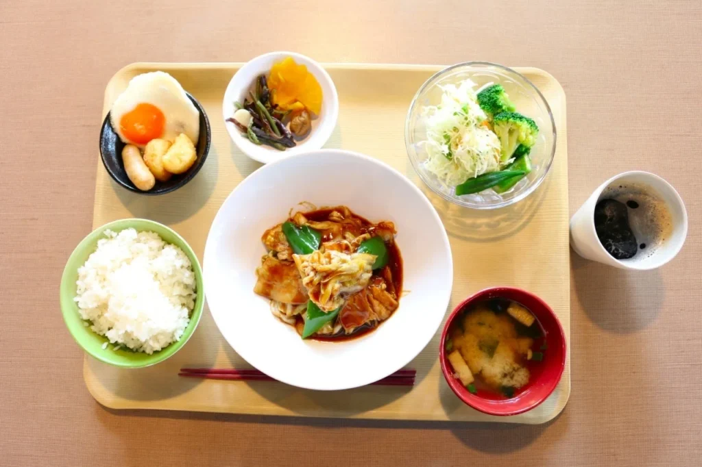 社員食堂のメニュー例